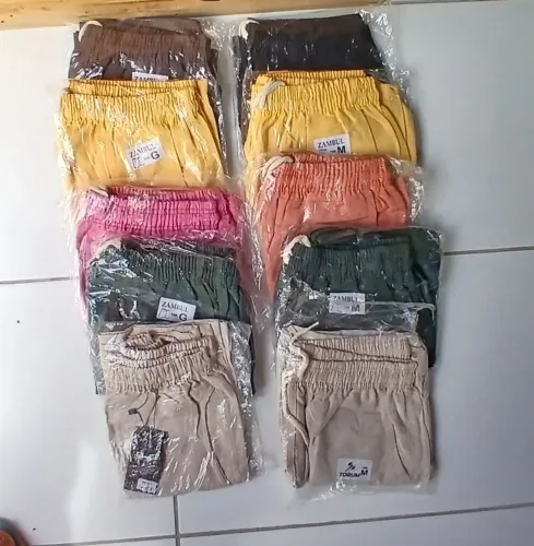 Bermudas em linho fio tinto