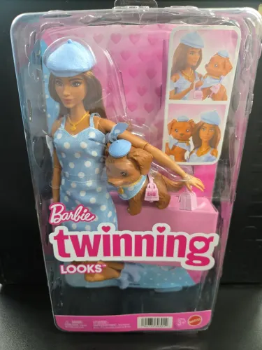 Barbie Boneca Looks Iguais Teresa e Cachorrinho