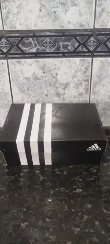 Tênis Adidas Semi novo Importado!!!