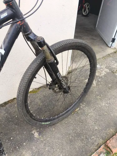 Bicicleta Aro 29 WENYX - Freio a Disco e Suspensão