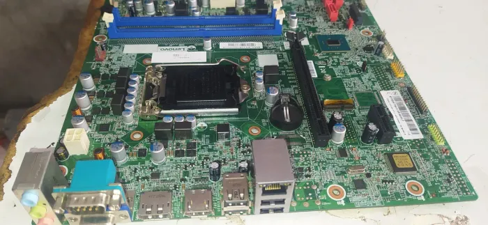 Placa Lenovo 1151 da 7a geração excelente 