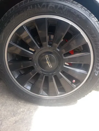 Rodas aro 17 5/100 com pneus em ótimo estado