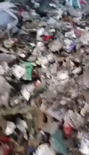 Pet com Rótulo e Tampinhas 