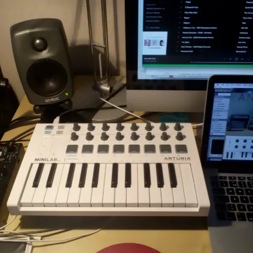 Arturia Minilab MKII Teclado Controlador MIDI