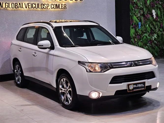 Mitsubishi Outlander 2.0 16V 160cv Aut. 2015