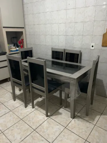 Mesa de Jantar 2 Metros 6 Cadeiras Madeira com Vidro Fumê - Ótimo Estado- Poá SP