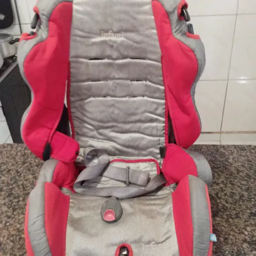 Cadeirinha pra criança