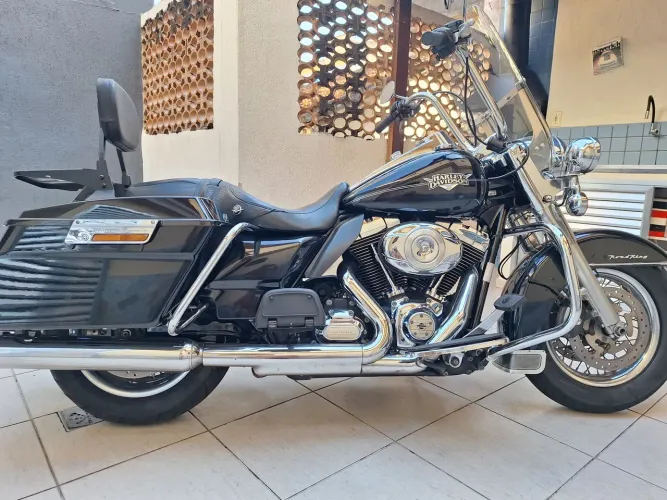 HARLEY DAVIDSON ROAD KING TROCO FINANCIO ACEITO CARRO OU MOTO MAIOR OU MENOR VALOR