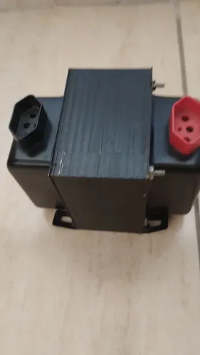 Transformador 110 pra 220