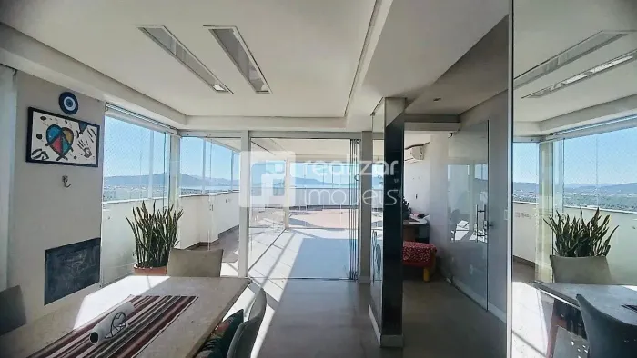 Cobertura 3 quartos no bairro Centro, Palhoça