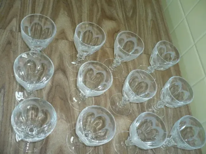 CONJUNTO DE TAÇAS DE CRISTAL 12 PEÇAS
