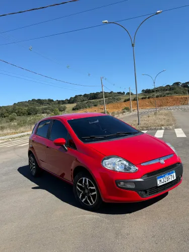 Fiat Punto Attractive 1.4 Fire Flex 8V 5P 2013