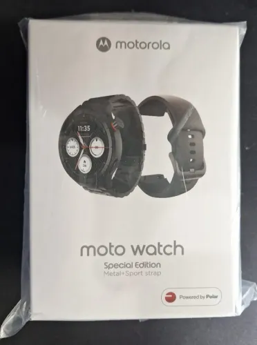 Motowatch Special Edition / Metal + Sport strap / Powered by Polar