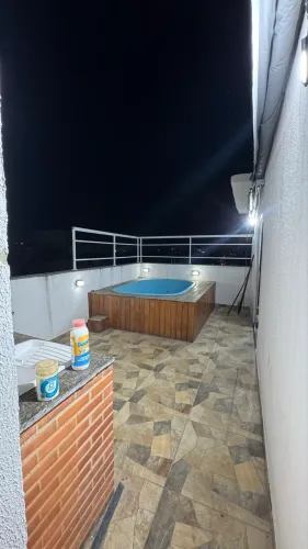 ALUGA-SE COBERTURA - DIRETO COM O PROPRIETÁRIO