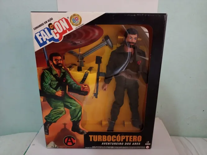 Boneco falcon turbocoptero da Estrela 