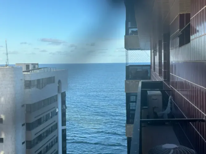 Alugo apartamento mobiliado com 3 suítes em boa viagem na quadra do mar
