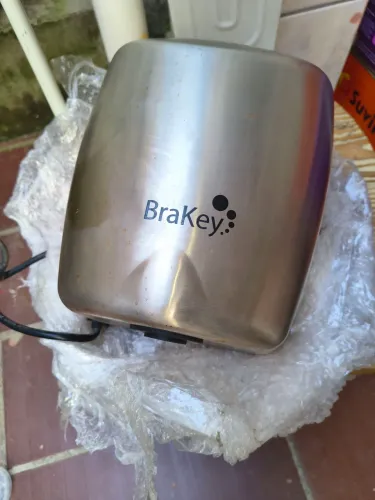 Secador de mãos brakey