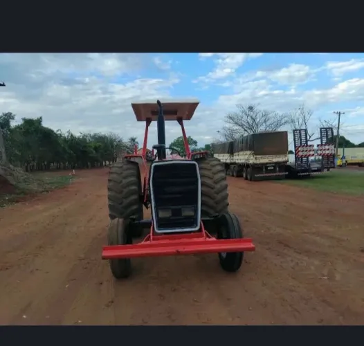 Trator MF