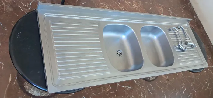 Pia de inox com 2 cuba
