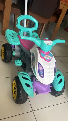 Quadriciclo Infantil - Rosa e verde