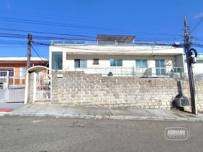 Apartamento com 1 dormitório para alugar, 30 m² por R$ 1.725,36/mês - Capoeiras - Florianó