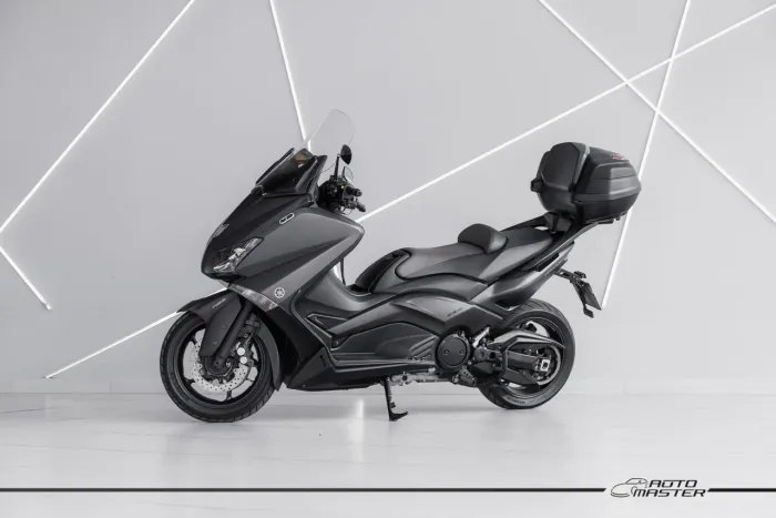 Yamaha TMax 530