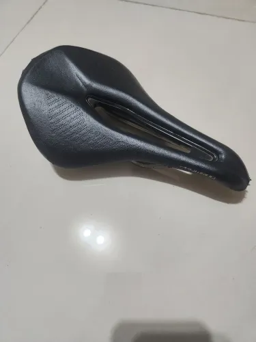 Selim Promend, largura 142mm, MTB e Speed