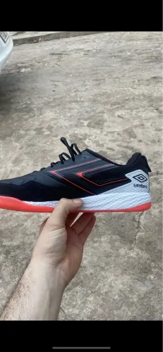 Chuteira Umbro Pro5 Bump, usada apenas 3 vezes