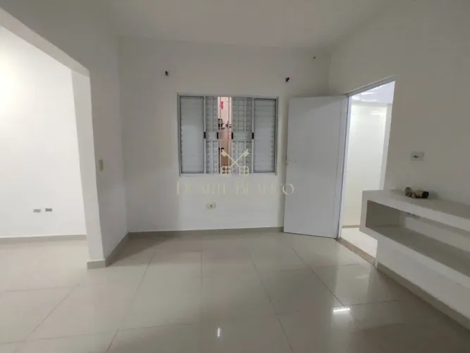 SOBRADO REFORMADO 03 QUARTOS DUAS VAGAS GARAGEM BAIRRO PAE CARÁ GUARUJÁ