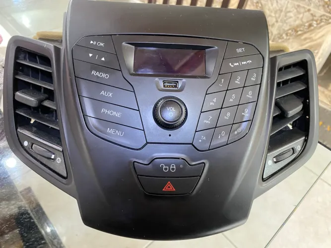RÁDIO AUTOMOTIVO FIESTA