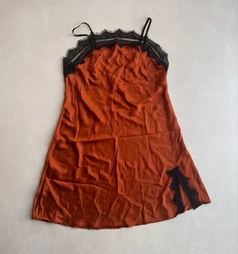 Camisola Jogê  cobre e renda preta / P