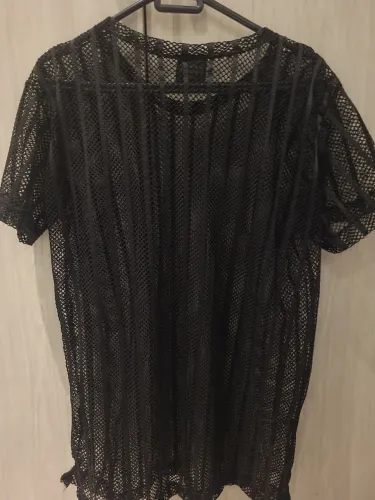 Camisa preta vazada 