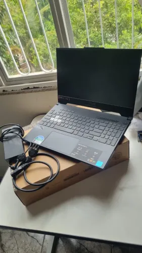 Notebook Semi Novo ASUS TUF F15  - i5 12500H / RTX 3050 / 8 (+16) GB RAM / SSD 512 GB
