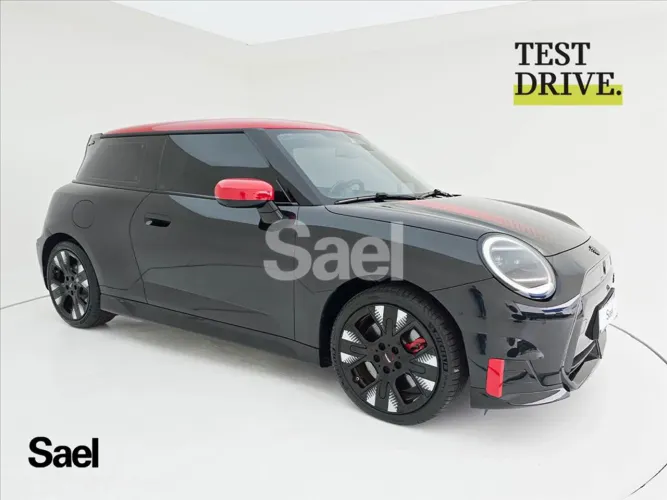 Mini Cooper SE 3P (elétrico) 2026