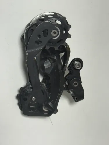 Câmbio traseiro Shimano Deore XT M8000 11V