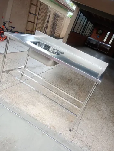 Pia inox 304 1500x800x900 de altura uma cuba 50x40x25 