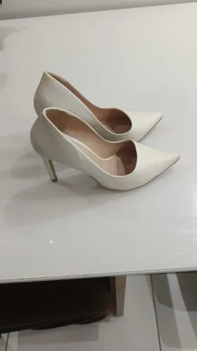 Sapato tamanho 37