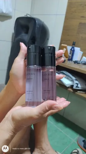 Kit de body sprays Eudora com 2 unidades 100 RS os dois cuida pra vender ligeiro