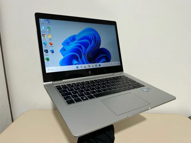 Notebook EliteBook x360 1030 Core i5 VPro 8GB RAM | 256GB SSD | Touchscreen