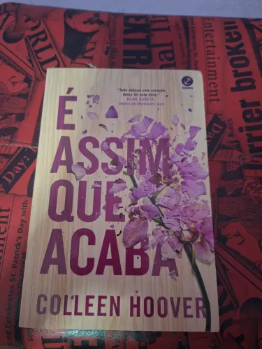 Livro "É ASSIM QUE ACABA" da collen hoover 
