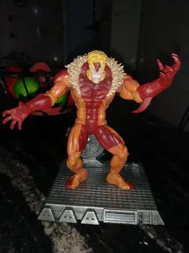 Dente de sabre diamond Marvel select