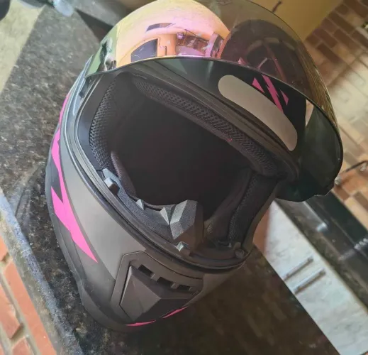 Capacete