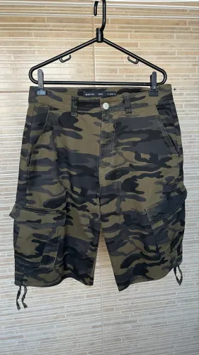 Bermuda baggy camuflada 