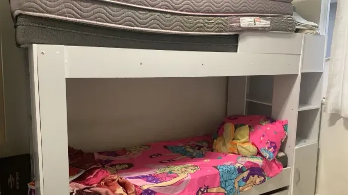 Cama triliche solteiro