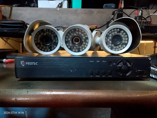 KIT DVR PROTEC + 3 CAMERAS 720pixels