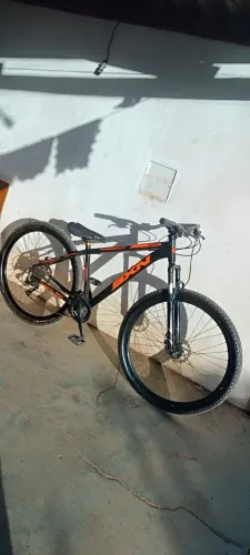 BIKE aro 29 - Bem conservada