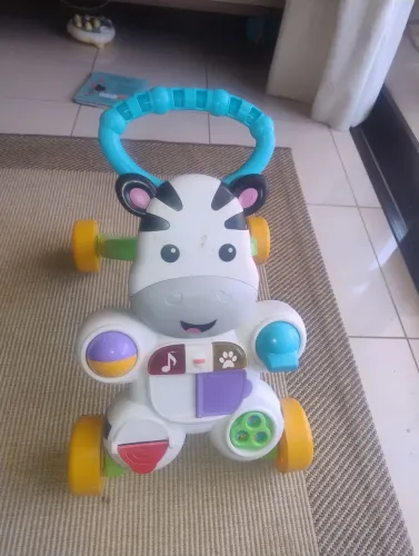 Andador fisher price zebra