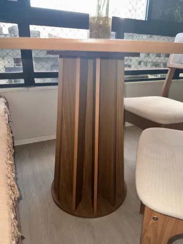 Mesa redonda ripada 105 cm
