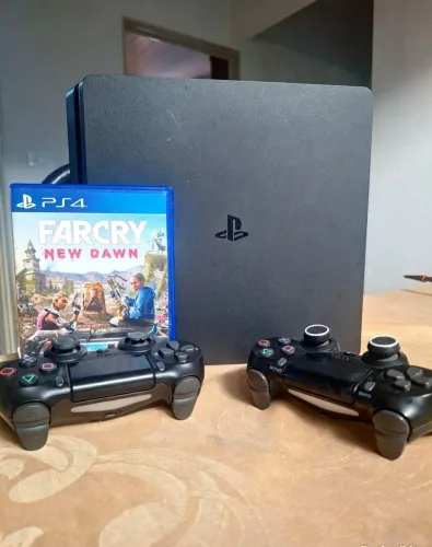 PS4 Slim 1TB IMPECÁVEL VENDO OU TROCO PARCELO EM ATÉ 18X