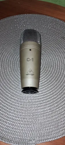 Microfone Behringer C-1 Condensador Cardioide cor dourado